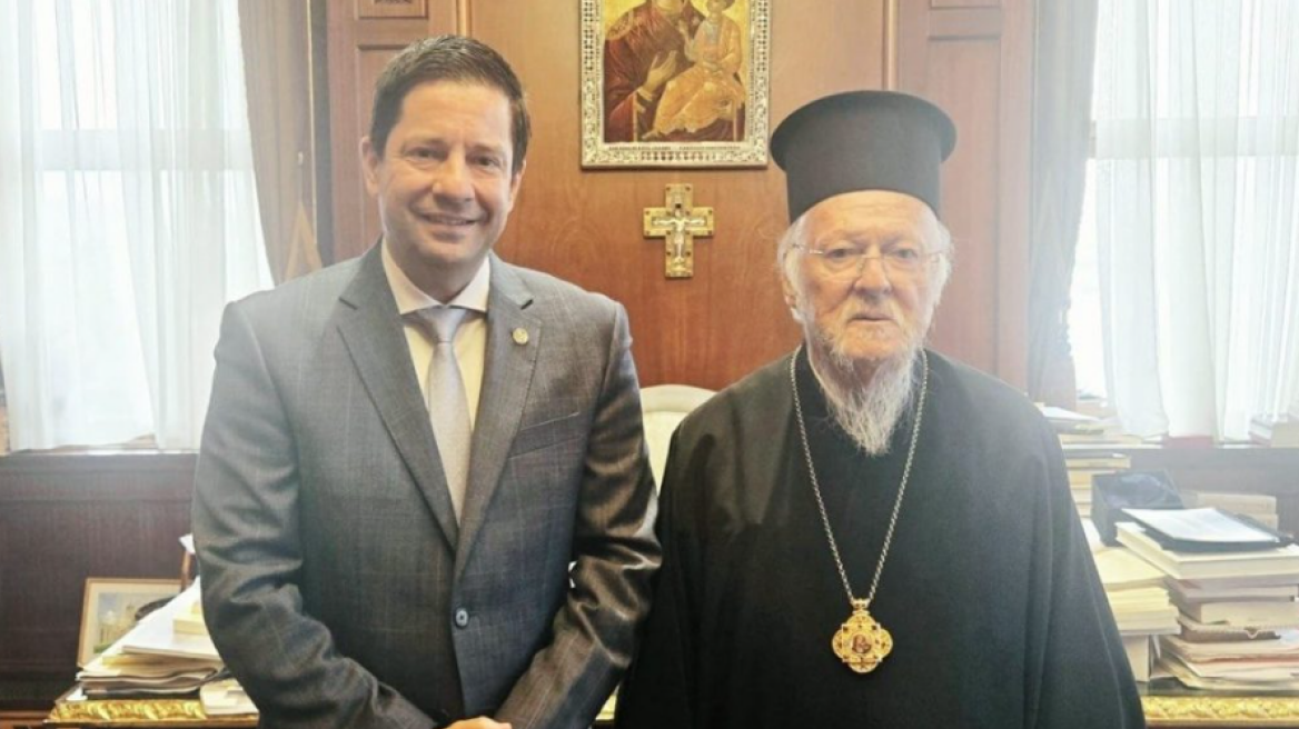 Συνάντηση του Οικουμενικού Πατριάρχη Βαρθολομαίου με τον Πρύτανη του ΕΚΠΑ στο Φανάρι
