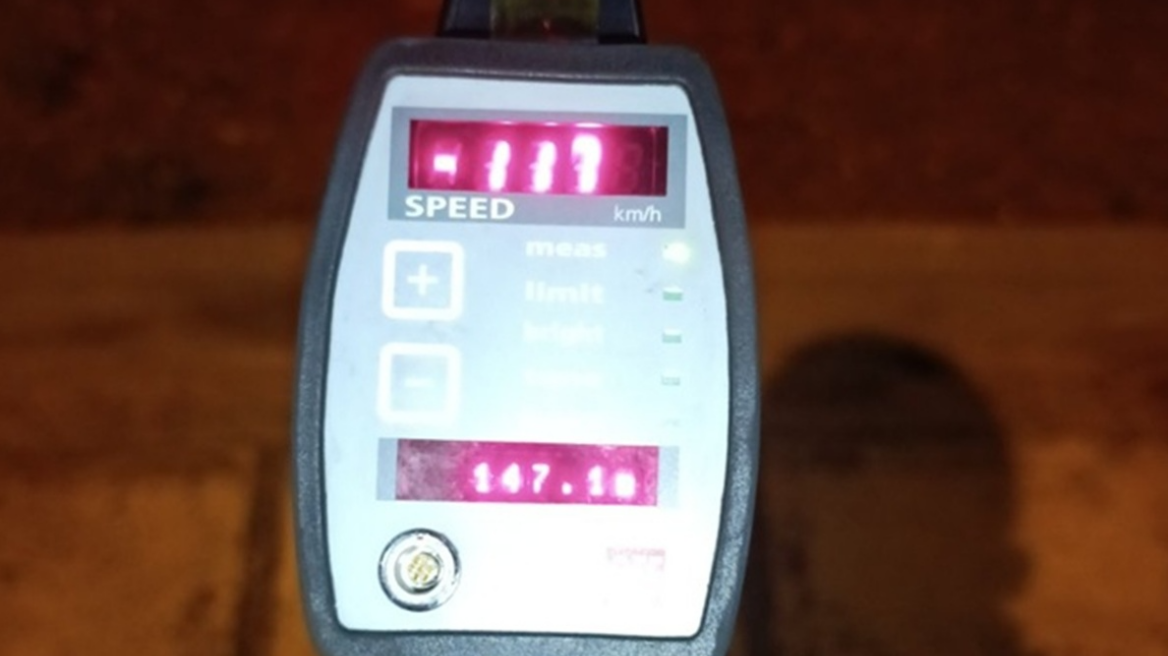 Αναβάτης μηχανής συνελήφθη στη Θεσσαλονίκη γιατί έτρεχε με 117χλμ./ώρα σε δρόμο με όριο τα 50 χλμ./ώρα