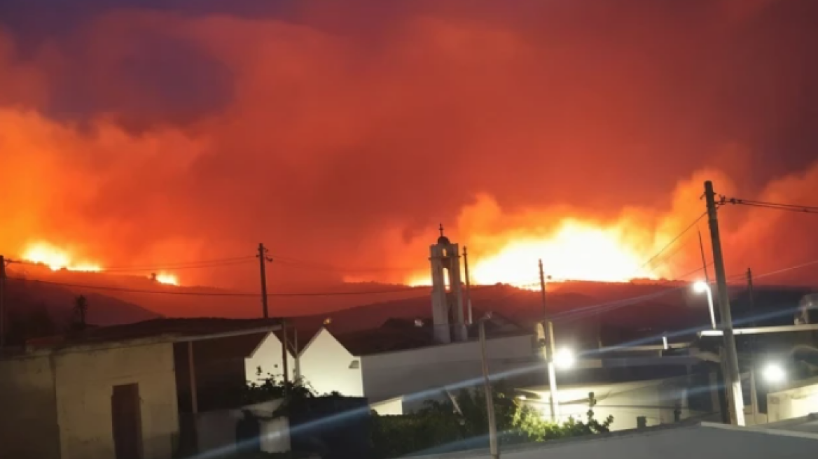 Ολονύχτια μάχη με τις φλόγες στον Χώνο Λασιθίου, νέα μηνύματα του 112 για εκκενώσεις