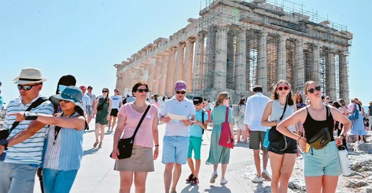 Τράπεζα της Ελλάδος: Πάνω από 8,5 εκατ. τουρίστες στο α’ πεντάμηνο του έτους