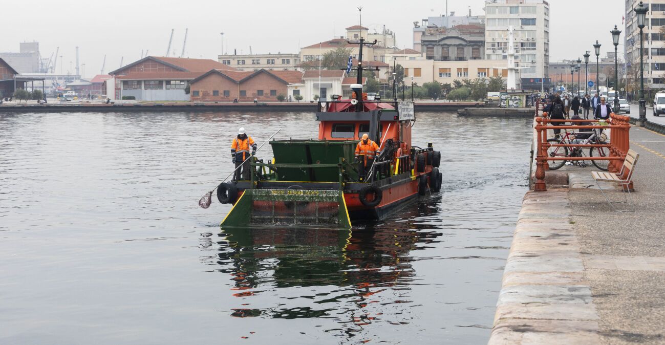 Φρίκη στη Θεσσαλονίκη: 41χρονος κατήγγειλε ότι τον βίασαν ομαδικά έξι άτομα, τον ξυλοκόπησαν και τον πέταξαν στον Θερμαϊκό
