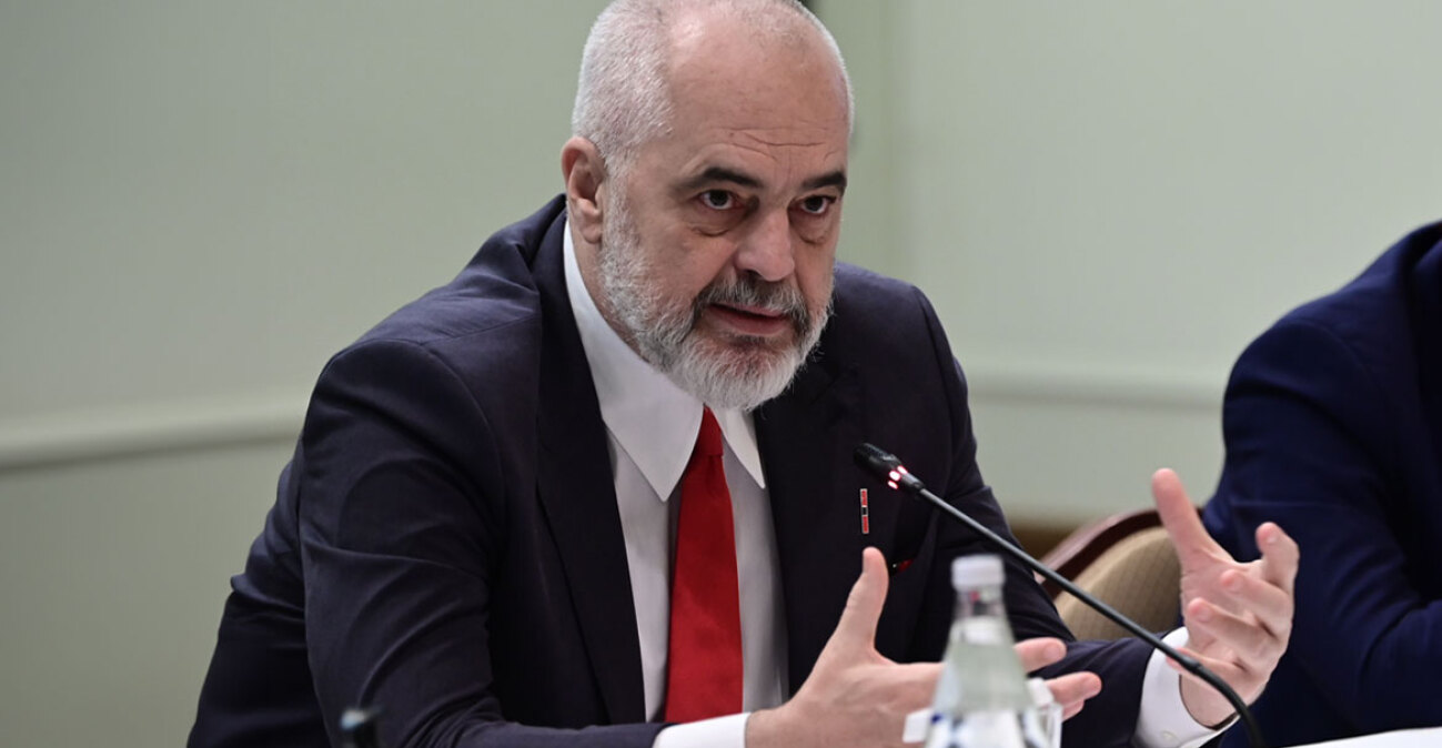 Χρήστες στο X απαντούν στον Ράμα: Μελέτες δείχνουν πως οι μοντέρνοι Έλληνες μοιράζονται ίδιο DNA με τους Αρχαίους από τη Μυκηναϊκή Εποχή