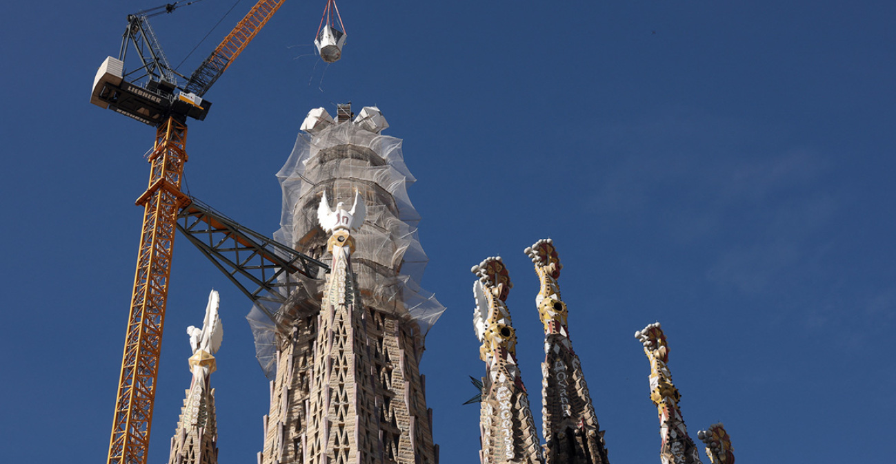 Ολοκληρώθηκε ο κεντρικός πύργος της Σαγράδα Φαμίλια, δείτε βίντεο