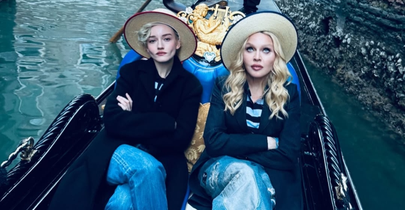 Οι φωτογραφίες της Μαντόνα με την Τζούλια Γκάρνερ από τη Βενετία: Είχε πλάκα, γράφει