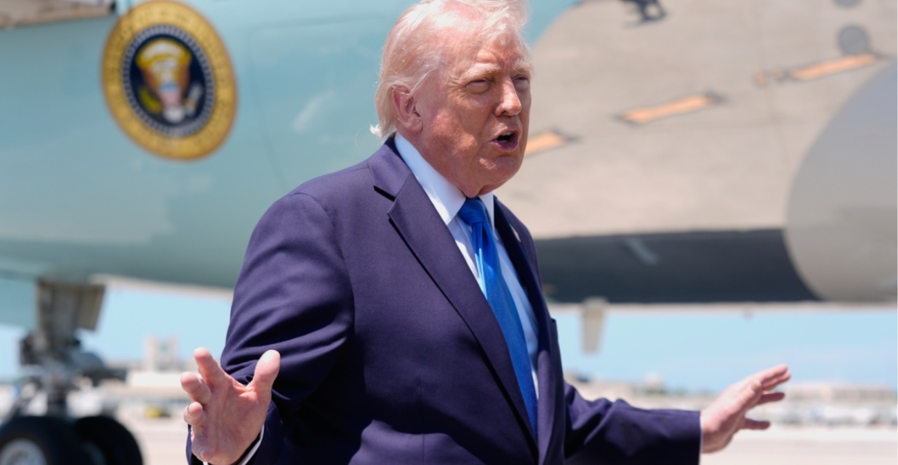 Τραμπ μετά την ακύρωση της αποστολής στο Πακιστάν για τις συνομιλίες με Ιράν: «Έχουμε όλα τα χαρτιά, αν θέλουν να μιλήσουν ας τηλεφωνήσουν»  