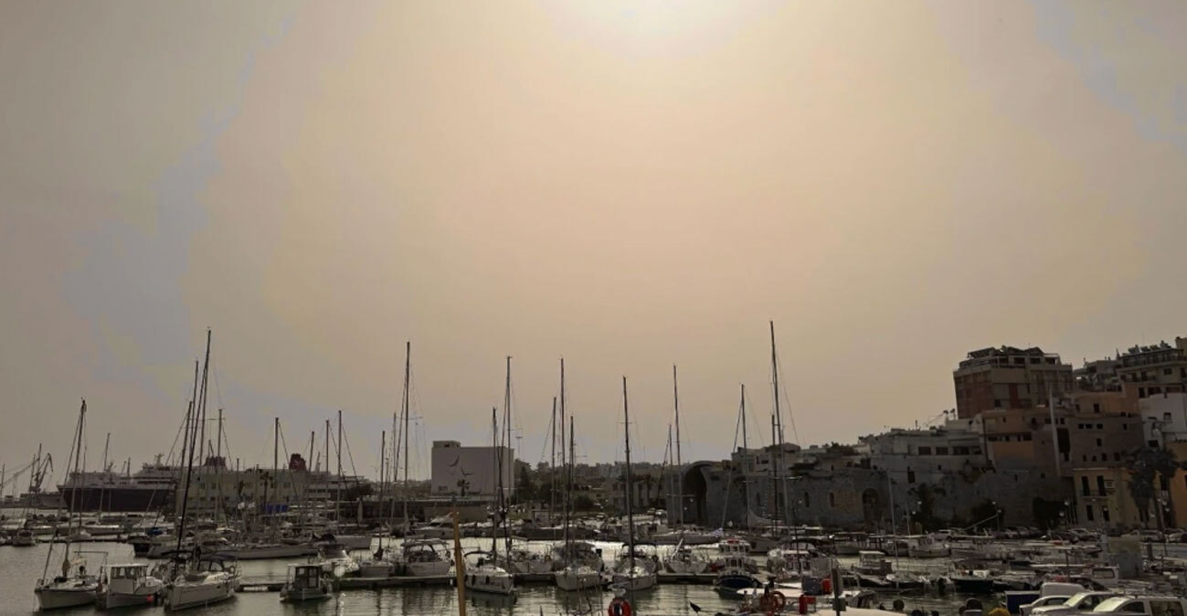 «Αυγουστιάτικη» νύχτα με 30άρια έφεραν οι νοτιάδες στην Κρήτη - Επιμένει η αφρικανική σκόνη
