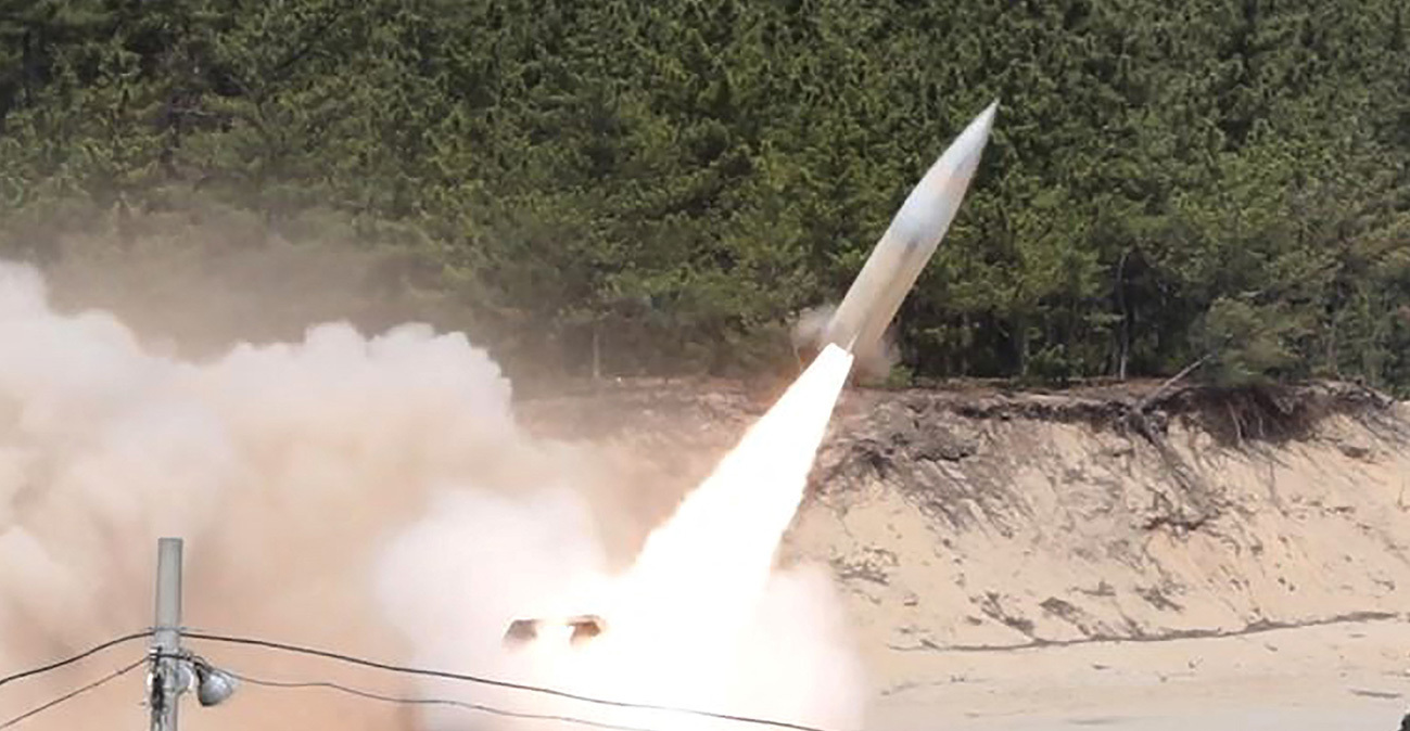 Αποκάλυψη Politico: Οι ΗΠΑ έστειλαν μυστικά στην Ουκρανία πυραύλους ATACMS μεγάλου βεληνεκούς
