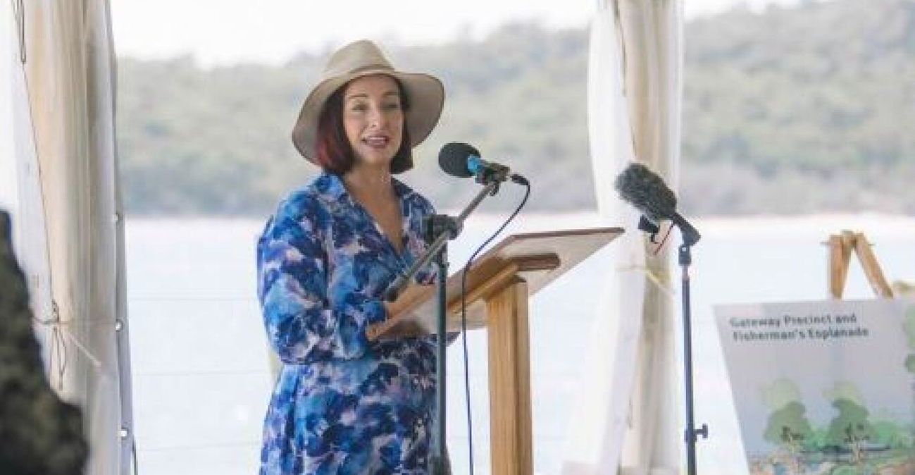 Αδιανόητη καταγγελία από γυναίκα υπουργό της Αυστραλίας: Μου έδωσαν ναρκωτικά και με βίασαν