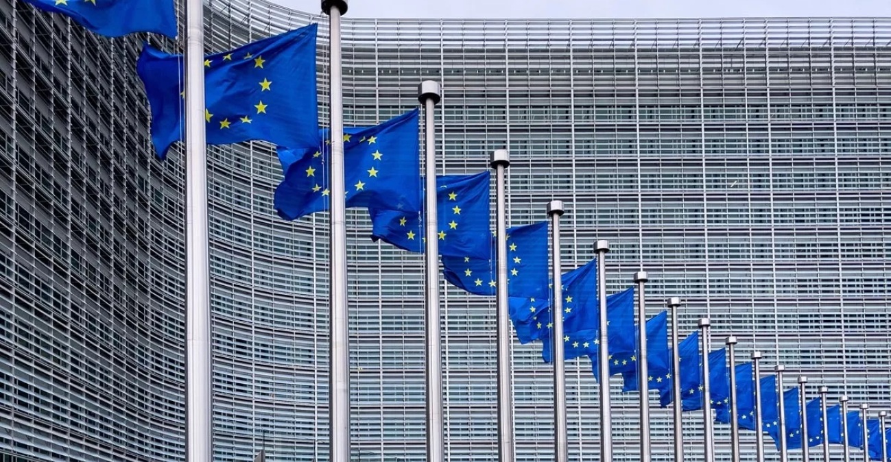 Συστάσεις της Κομισιόν στην Ελλάδα για 1.236 φοροαπαλλαγές, ακίνητα, ΙΧ και diesel