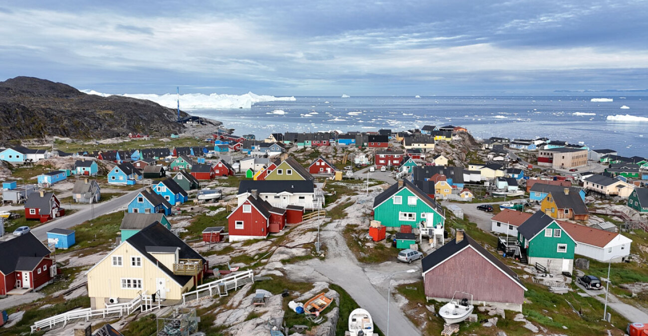 Politico: Πώς θα μπορούσε ο Τραμπ να καταλάβει τη Γροιλανδία σε 4 βήματα με ένα σχέδιο που θυμίζει Πούτιν