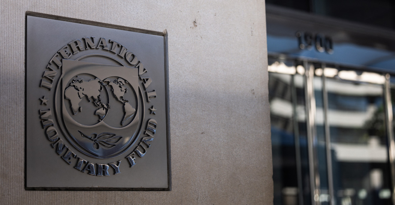 ΔΝΤ για Ελλάδα: Ανθεκτικότητα απέναντι στον πόλεμο, αλλά προειδοποιήσεις για ενέργεια, πληθωρισμό και ανάπτυξη