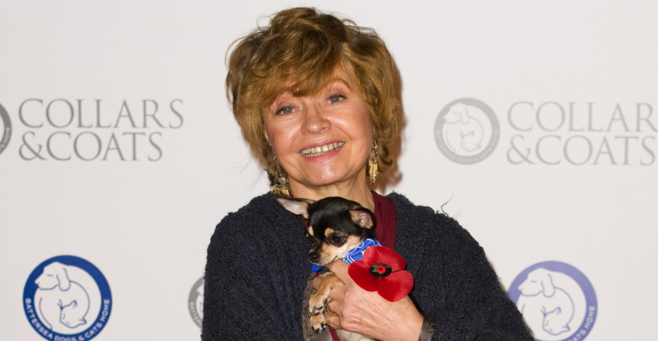 Πέθανε η Προυνέλα Σκέιλς, γνωστή για τον ρόλο της ως «Σίμπιλ» στο «Fawlty Towers»