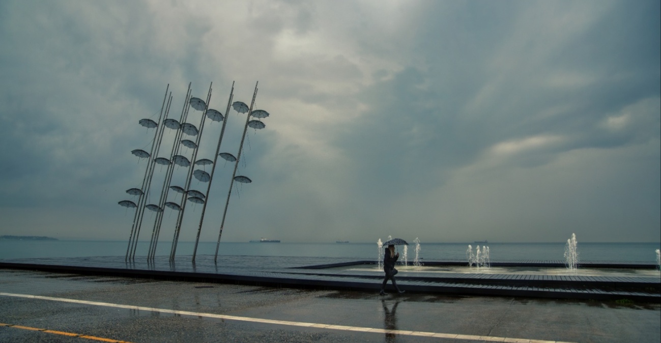 Καιρός: Κόκκινη προειδοποίηση 4 ημερών για την κακοκαιρία Adel - Ποιες περιοχές θα επηρεαστούν