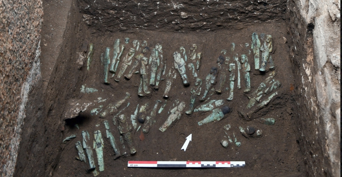 Τα μυστήρια της Τάνιδας: 225 ταφικά αγαλματίδια οδήγησαν στη μούμια του φαραώ Σεσόνκ Γ', ήταν οι υπηρέτες που συνόδευαν τον νεκρό