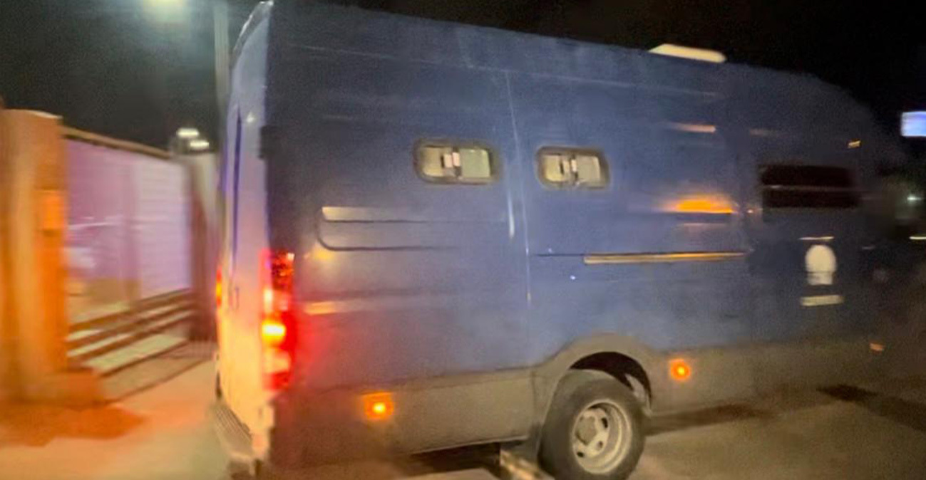 Στο καράβι από την Κρήτη για να οδηγηθούν στον Εισαγγελέα στην Αθήνα οι 15 συλληφθέντες για τον ΟΠΕΚΕΠΕ - Φωτογραφίες και βίντεο