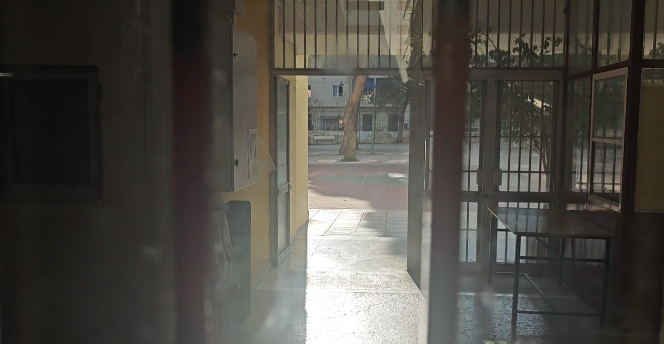 Πώς έγινε το μαχαίρωμα στο σχολείο της Κυψέλης: «Ήταν η πρώτη της μέρα, την είχαν διώξει από το προηγούμενο Γυμνάσιο» λένε αυτόπτες μάρτυρες