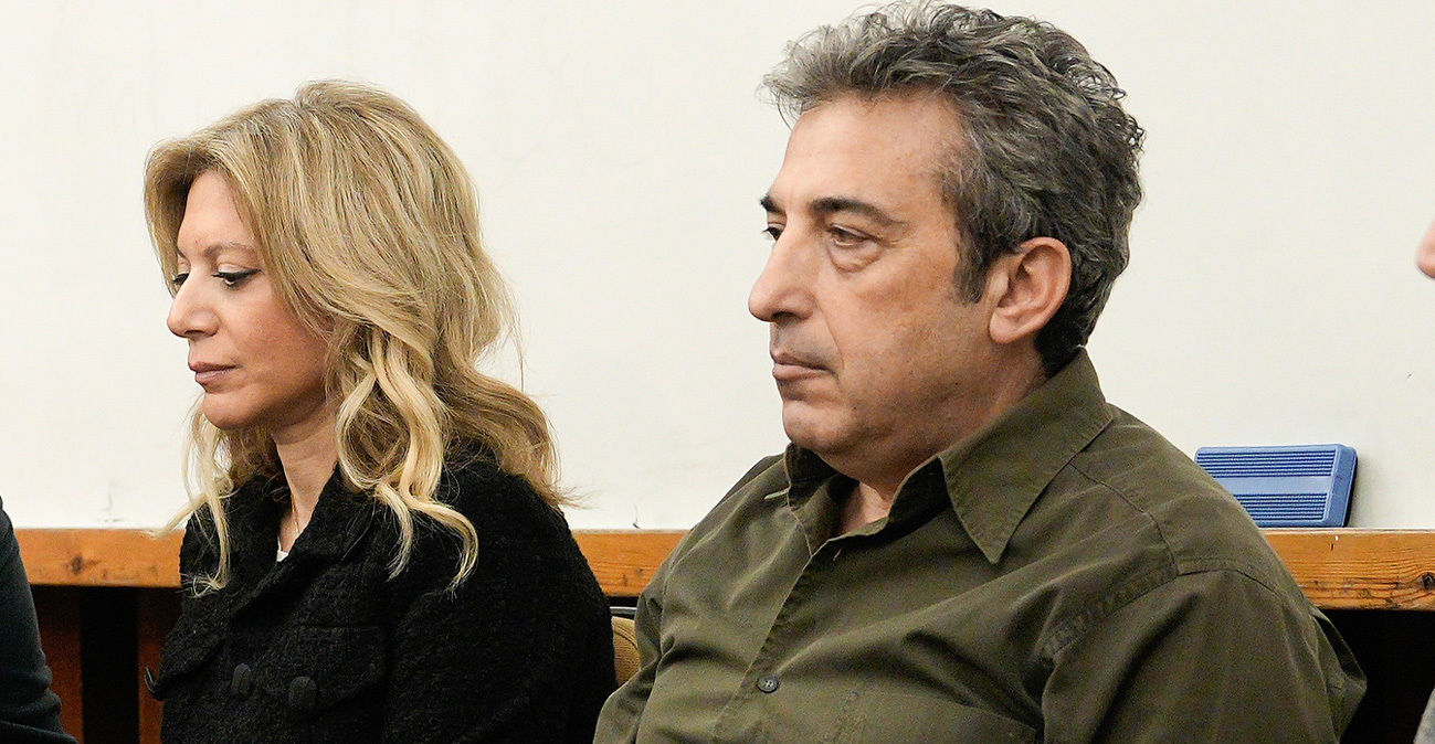 «Οι ενέργειές της δεν μας εκφράζουν, δεν μας αφορά η πολιτική» λένε συγγενείς των θυμάτων των Τεμπών και διαχωρίζουν τη θέση τους από την Καρυστιανού