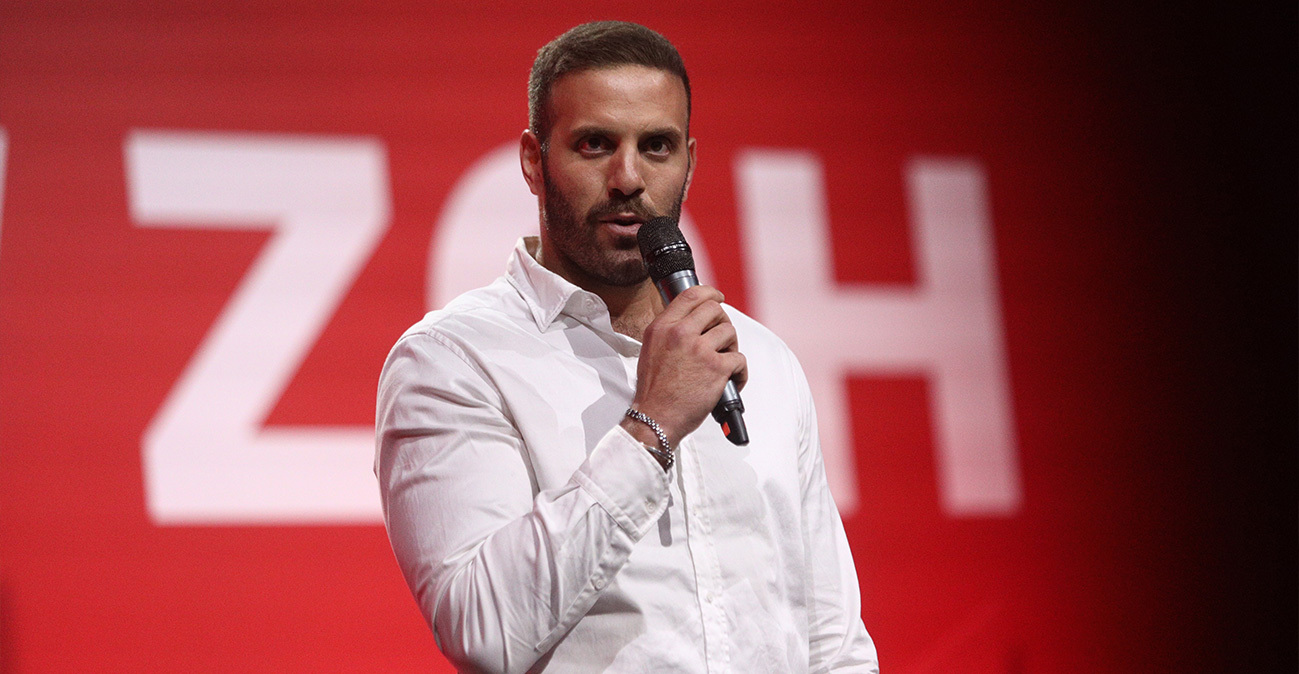 Άγριο επεισόδιο στο Στρασβούργο, ο ευρωβουλευτής του ΣΥΡΙΖΑ Νίκος Παππάς χτύπησε τον δημοσιογράφο Νίκο Γιαννόπουλο - Υπεβλήθη μήνυση