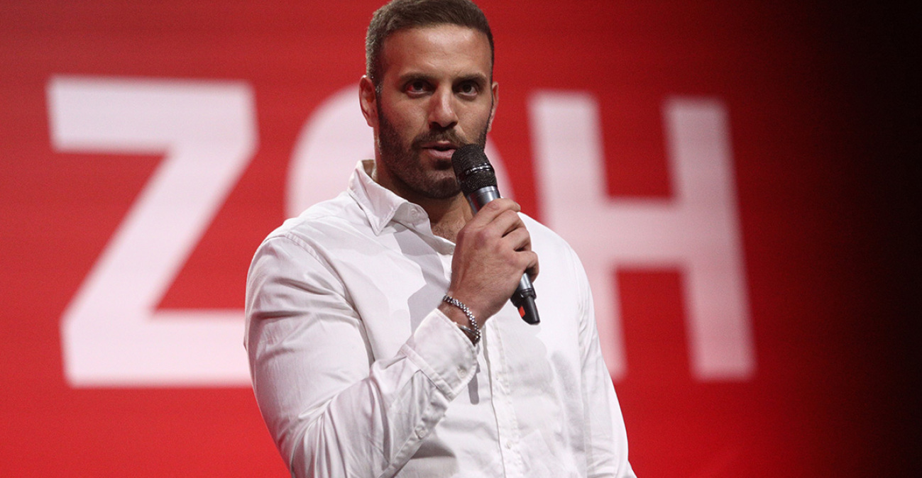 Άγριο επεισόδιο στο Στρασβούργο, ο ευρωβουλευτής Νίκος Παππάς χτύπησε τον δημοσιογράφο Νίκο Γιαννόπουλο - Διαγράφεται από τον ΣΥΡΙΖΑ