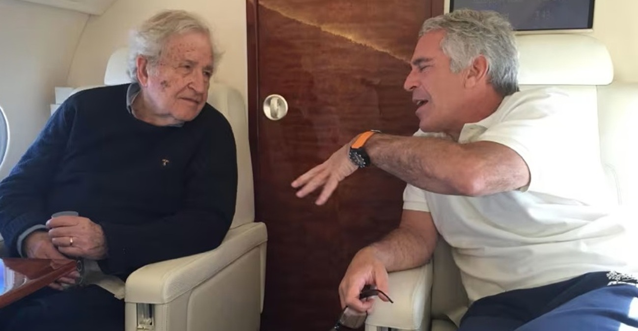 Νέες φωτογραφίες από το αρχείο του Έπσταϊν: Η παρέα με τον Τσόμσκι και το μήνυμα για την «αποστολή κοριτσιών»