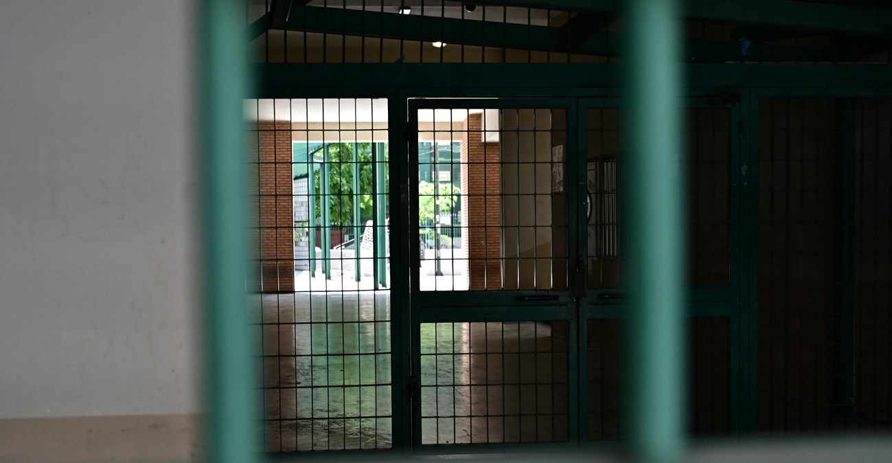 «Είναι να φέρεις 200 ευρώ και μη με ζαλίζεις μπρο ότι έχεις σχολείο»: Οι διάλογοι που πρόδωσαν το κύκλωμα διακινητών και μαθητών