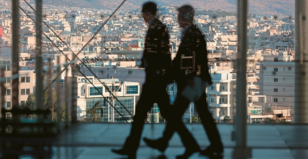 Ακίνητα: Η ζήτηση κρατά ψηλά τις τιμές – Η ΤτΕ θέλει λιγότερη γραφειοκρατία