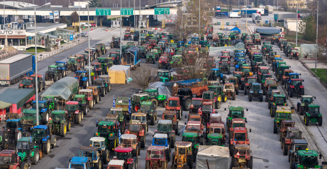 Πρωτοχρονιά στα μπλόκα για τους αγρότες: Κλείνει στις 12:00 το ρεύμα προς Αθήνα στην Εθνική Οδό