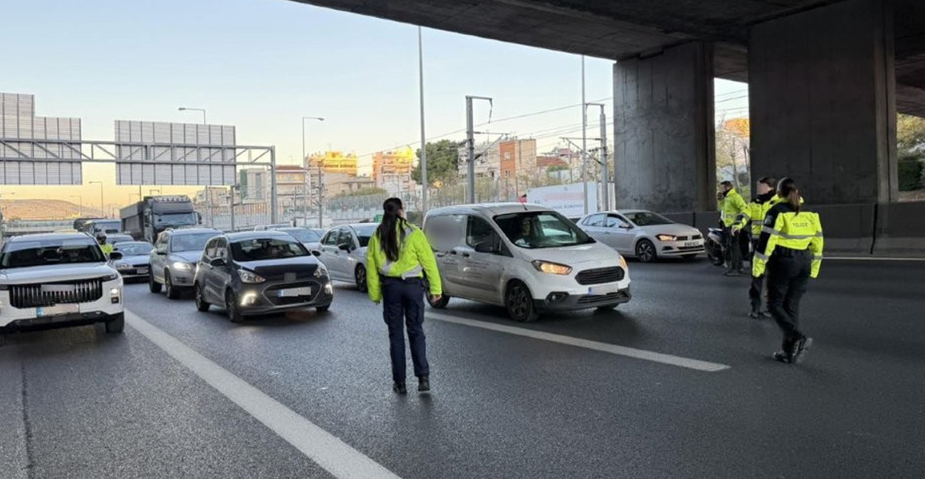 Νέος ΚΟΚ και έλεγχοι μείωσαν 25%-30% τα θανατηφόρα τροχαία σε μία εξαετία, εντυπωσιακή πτώση στα θετικά αλκοτέστ σε μία εβδομάδα 
