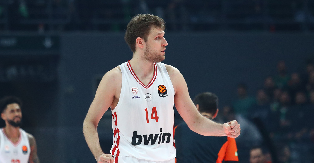 Βίντεο: Πήρε το ντέρμπι «αιωνίων» ο Ολυμπιακός, διπλό του Ερυθρού Αστέρα στην Τουρκία, νίκες για Ρεάλ, Φενέρ, Βίρτους 