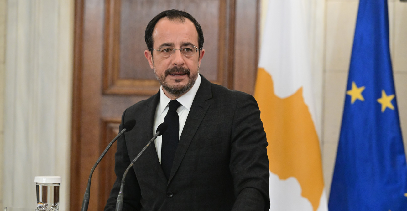 Κλυδωνίζεται η Κύπρος από το βίντεο με τις μίζες στο Προεδρικό Μέγαρο: Στις έρευνες η ΚΥΠ, νυχτερινή σύσκεψη υπό τον Χριστοδουλίδη, βλέπουν ρωσικό δάκτυλο