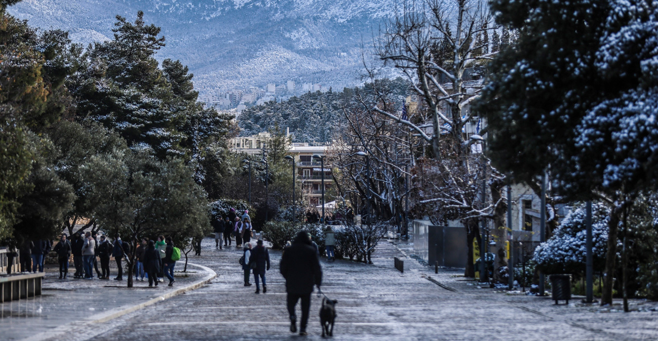 Έκτακτο δελτίο επιδείνωσης καιρού από την ΕΜΥ: Έντονο κύμα ψύχους από το απόγευμα, σε ποιες περιοχές θα χιονίσει