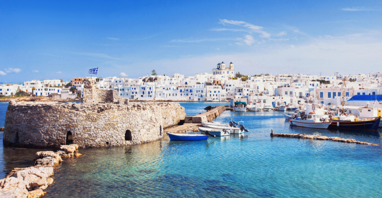 Τα 15 ελληνικά νησιά που ξεχωρίζουν για τις διακοπές του 2026, σύμφωνα με το Conde Nast Traveller