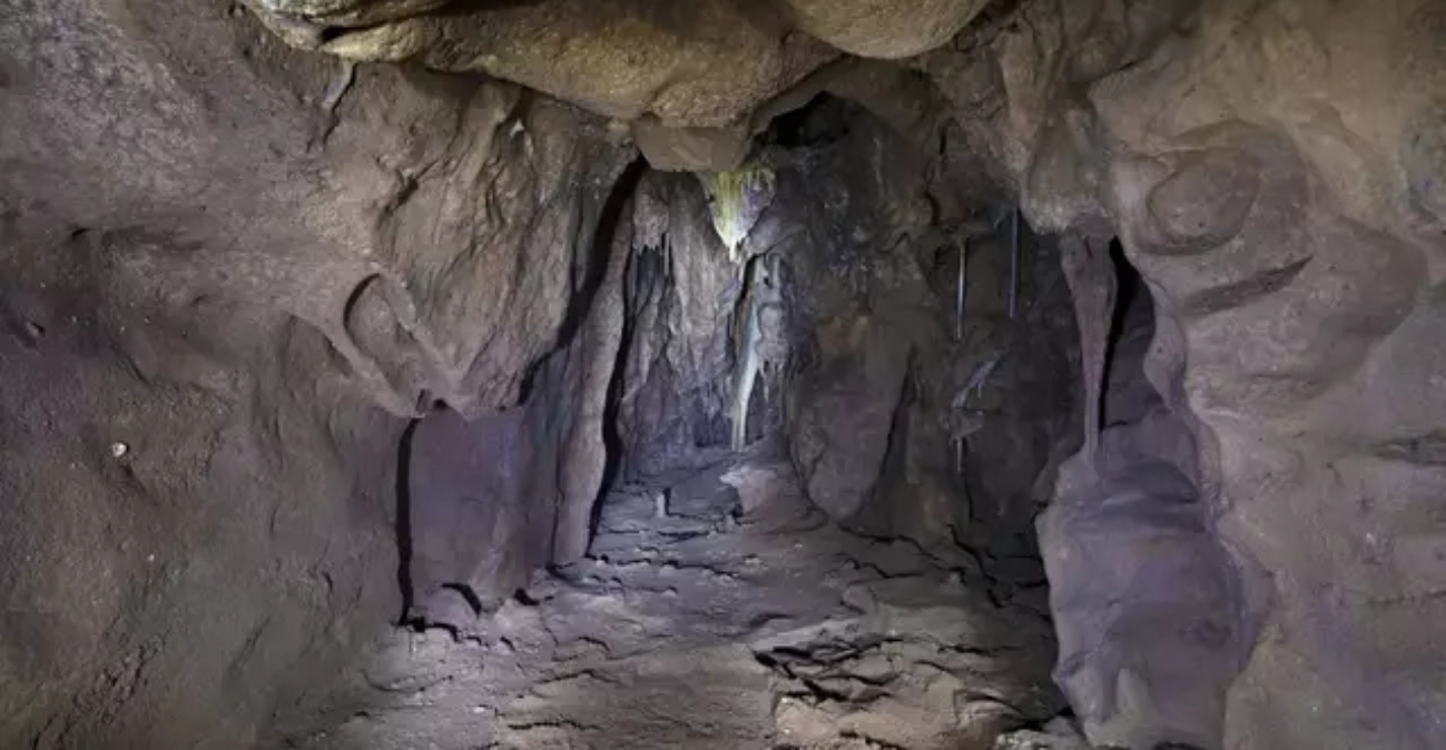 Αρχαιολόγοι άνοιξαν σπηλιά στο Γιβραλτάρ που ήταν σφραγισμένη για 40.000 χρόνια και έκαναν μία σπουδαία ανακάλυψη