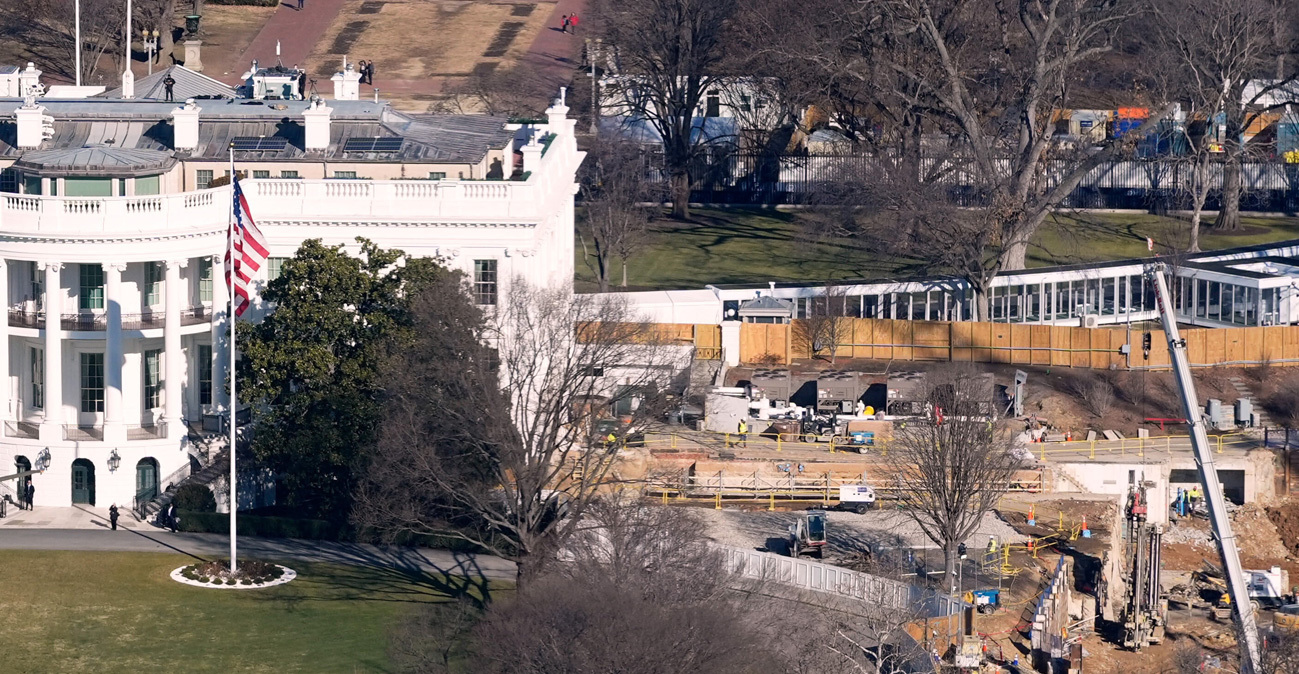 Το άκρως απόρρητο καταφύγιο του Τραμπ σε περίπτωση πυρηνικού ολέθρου - Τι κρύβει η κατεδάφιση της Ανατολικής Πτέρυγας του Λευκού Οίκου