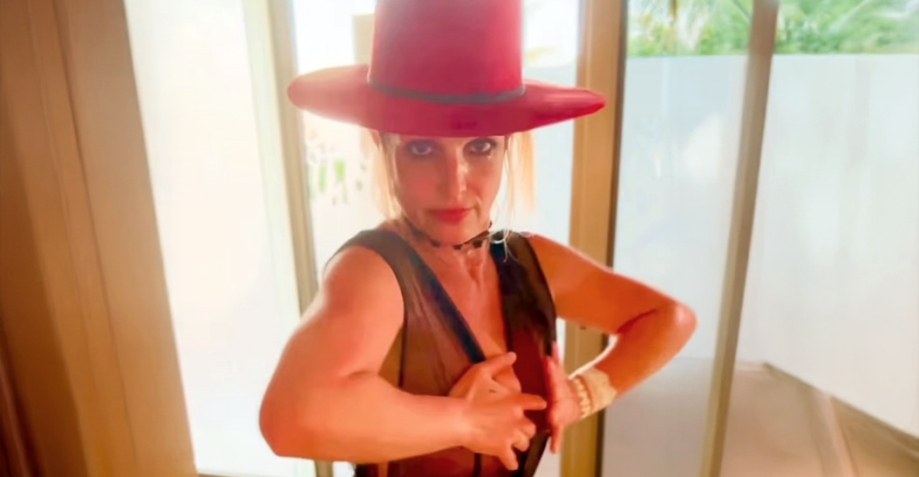 Μπρίτνεϊ Σπίαρς : Το διάφανο κορμάκι την... πρόδωσε ενώ έκανε twerking σε βίντεο στο Instagram
