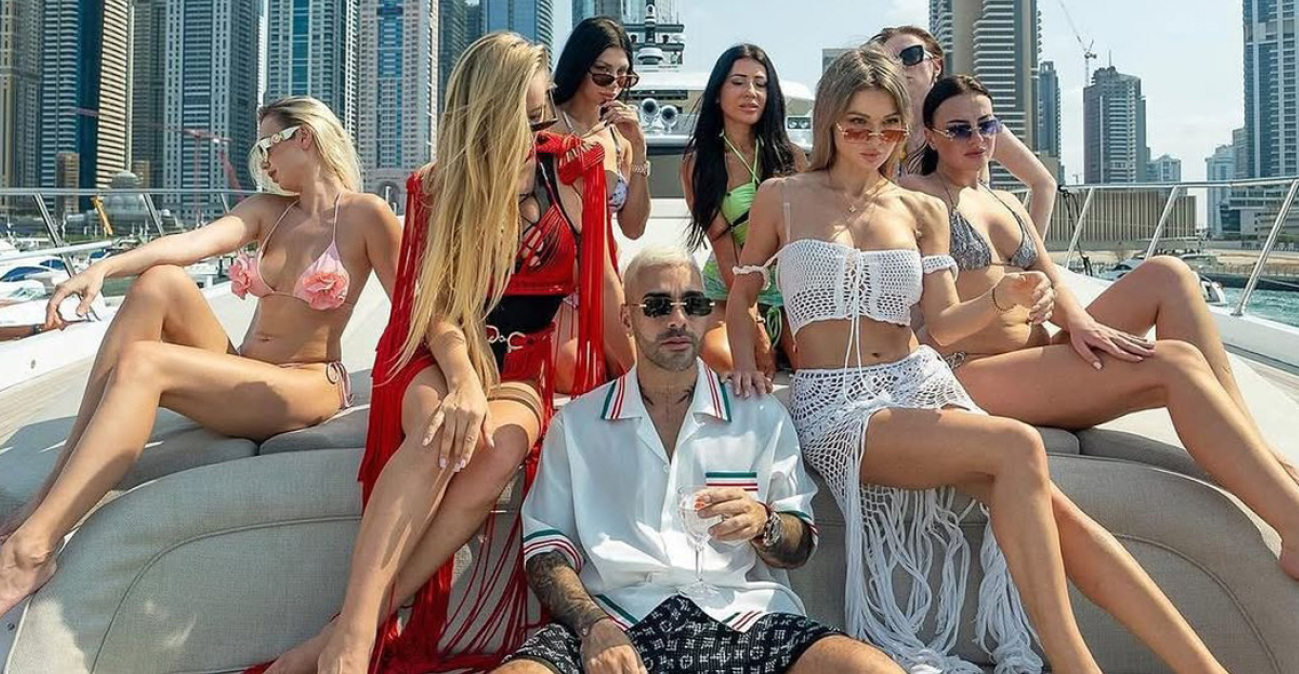 Ιδιωτικά τζετ, επώνυμες τσάντες και supercars: Η χλιδάτη ζωή των παιδιών της ιρανικής ελίτ ενώ χιλιάδες πολίτες σφαγιάζονται