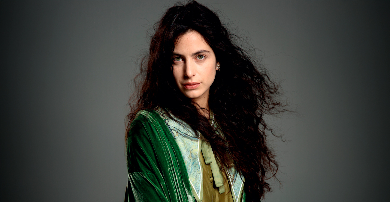 Φωτεινή Πελούζο: Η καταγωγή από τη Θήβα, η πιο δύσκολη ελληνική λέξη και η αγαπημένη της σκηνή στη «Μεγάλη Χίμαιρα»