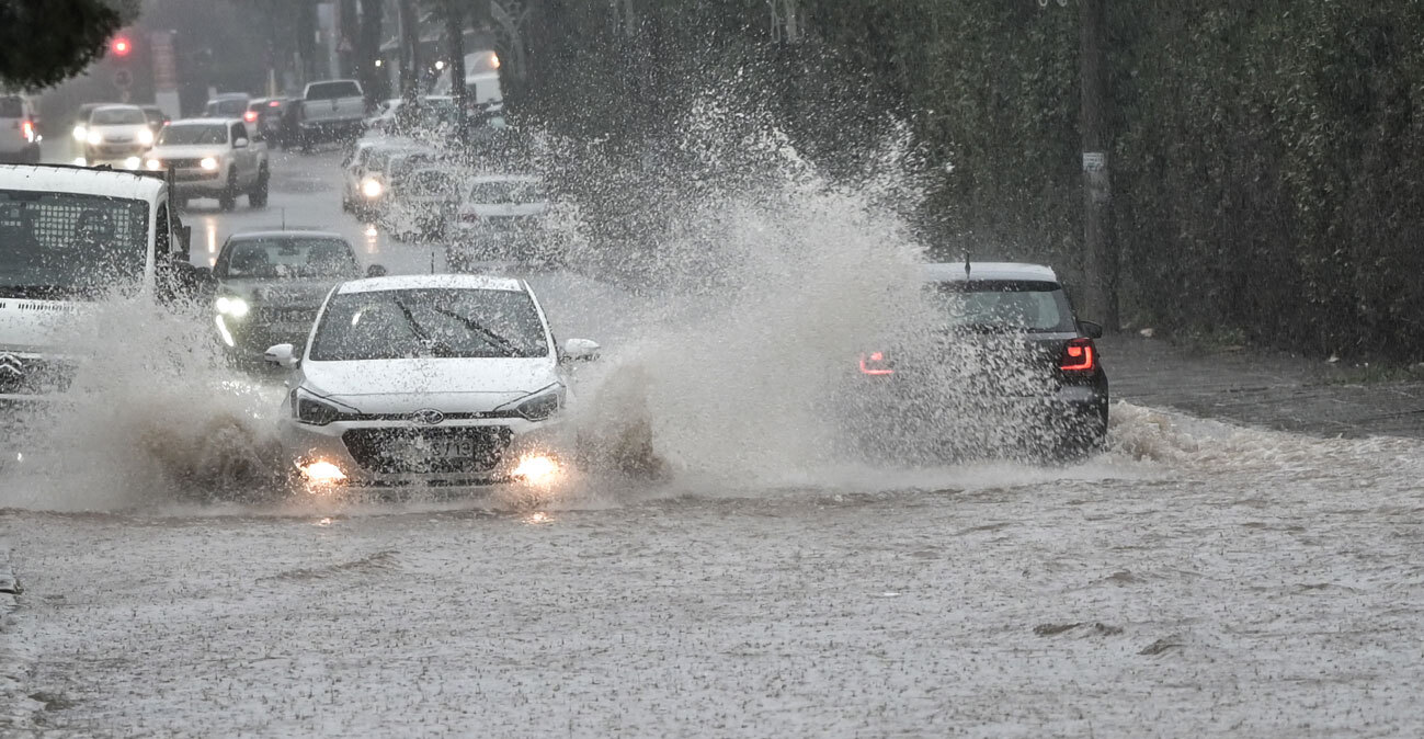 Δεύτερη ημέρα κακοκαιρίας σήμερα: Ποιες περιοχές θα πλήξει, καταιγίδες από το απόγευμα στην Αττική 