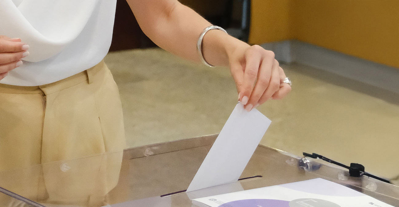 Opinion Poll: Εκτίναξη 2,5 μονάδων για ΝΔ, το 85,4% ανησυχεί από τη σύρραξη στο Ιράν και το 56,6% «βλέπει» τρίτη θητεία  Μητσοτάκη