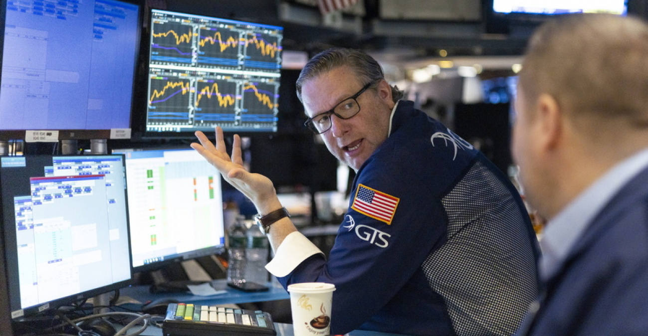 Wall Street: Τρίτο σερί ρεκόρ για τον Dow Jones πάνω από τις 50.000 μονάδες