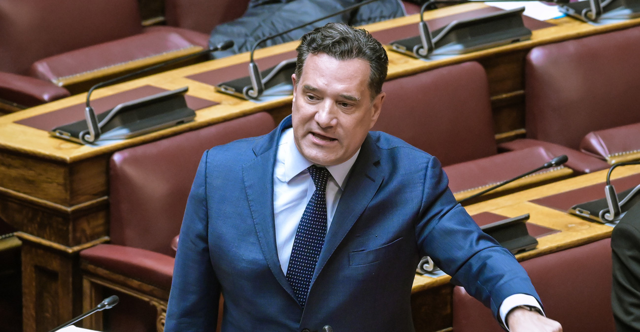 Η Ζωή πήγε να μου κάνει μήνυση με... robe de chambre και έγινε ρεζίλι, λέει ο Γεωργιάδης