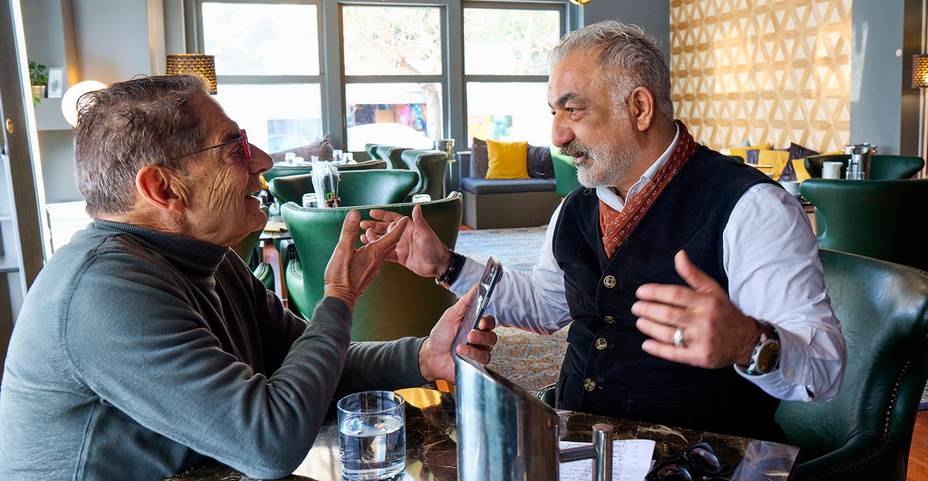 Σταύρος Κωνσταντινίδης στον Δανίκα: Έχουμε αναλογικά ίδιο αριθμό αυτοκινήτων με τους Γερμανούς, μόλις φρακάρουν όλα στην Αθήνα θα ξυπνήσουμε