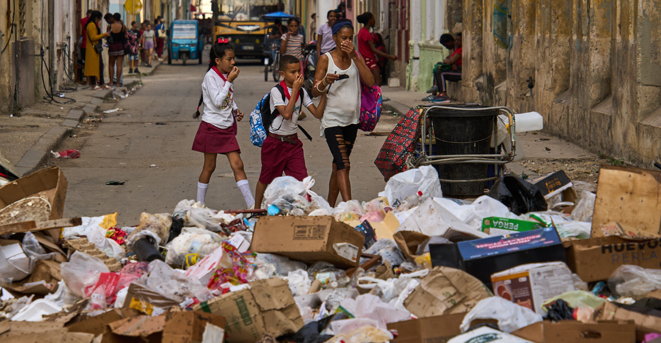 Το σιωπηλό έγκλημα του εμπάργκο Τραμπ στην Κούβα: Πετρέλαιο τέλος, φάρμακα τέλος, οι άνθρωποι ψάχνουν τροφή στα σκουπίδια, βίντεο