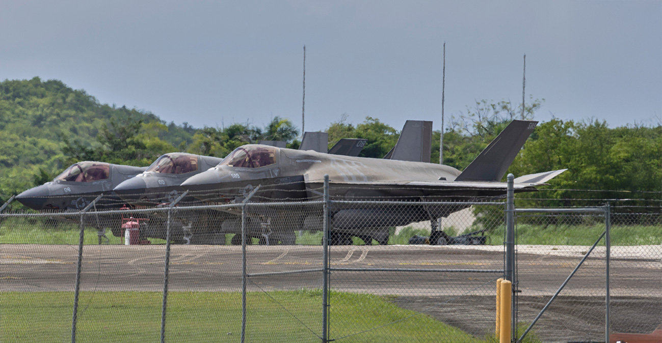 Γιγαντιαία κινητοποίηση της πολεμικής αεροπορίας των ΗΠΑ στη Μέση Ανατολή, F-22 πέρασαν από τη Βρετανία, F-35 στη Σούδα