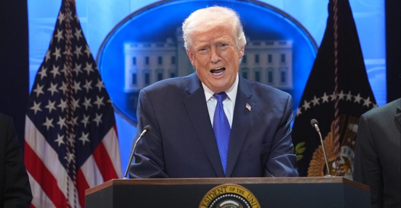 Σφοδρή επίθεση Τραμπ στο Ανώτατο Δικαστήριο για την ακύρωση των δασμών: «Ντρέπομαι, υποτάχθηκαν σε ξένες επιρροές» 