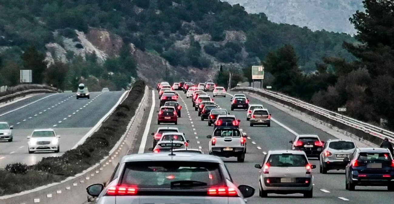 Αυξημένη η κίνηση σε Κινέτα και Μέγαρα στην Εθνική Οδό Αθηνών - Κορίνθου, επιστρέφουν στην Αθήνα οι εκδρομείς του τριημέρου