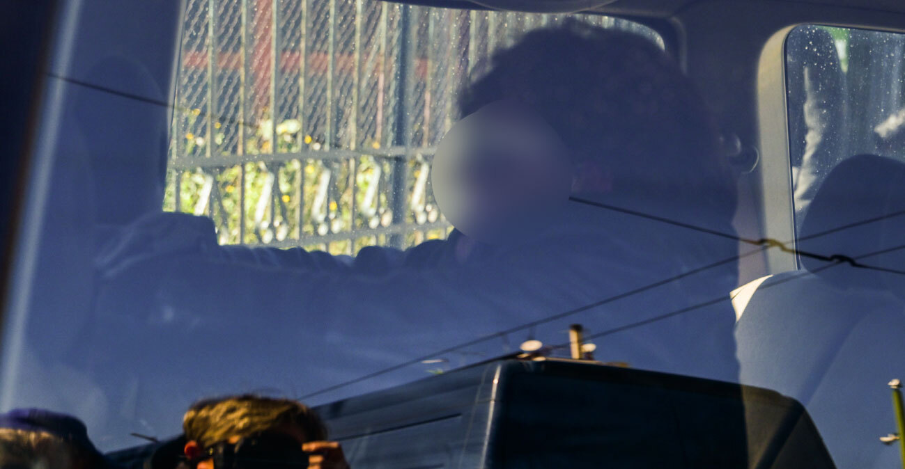 Φοβήθηκα μήπως είναι κακοποιοί, υποστήριξε ο μάνατζερ μοντέλων που συνελήφθη μετά από καταδίωξη - Υπό κράτηση μέχρι την αυριανή του δίκη