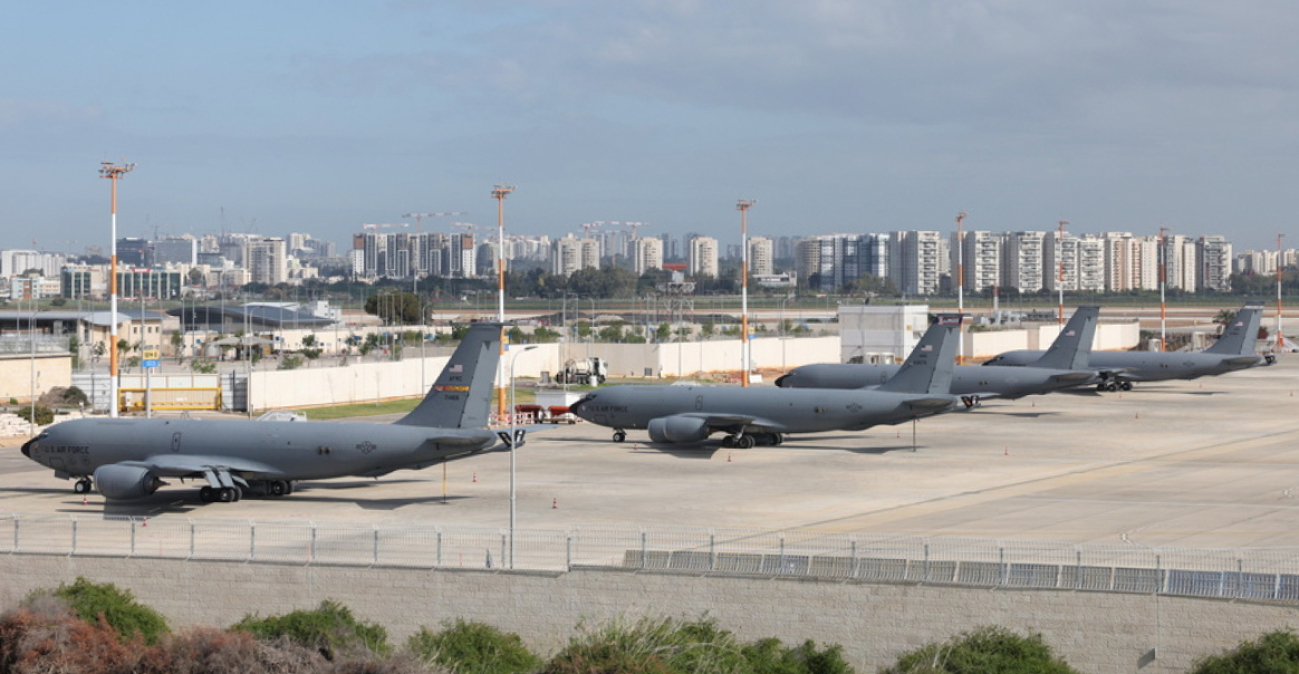 Ο Τραμπ έστειλε στο Ισραήλ F22 Raptor και τα θηριώδη Stratotanker - «Αν σπείρεις ανέμους, θα θερίσεις θύελλες» προειδοποιεί το Ιράν