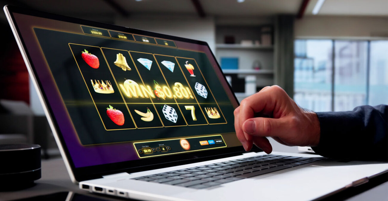 Το νομοσχέδιο για τον παράνομο τζόγο: Φρένο στα «γκρίζα links», τι αλλάζει για influencers, ιστοσελίδες και internet cafe