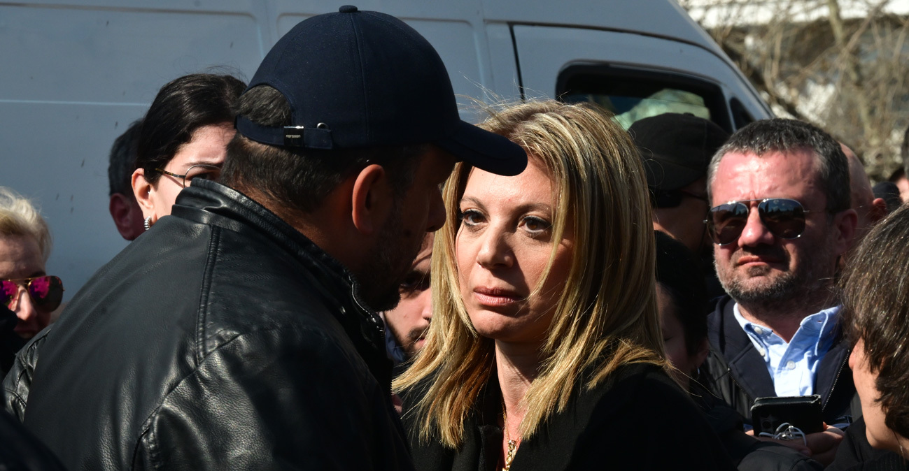 Γιατί δεν μίλησε η Καρυστιανού στο συλλαλητήριο για τα Τέμπη, τι συνέβη με το Σύλλογο Συγγενών, ο διάλογος με Ρούτσι 